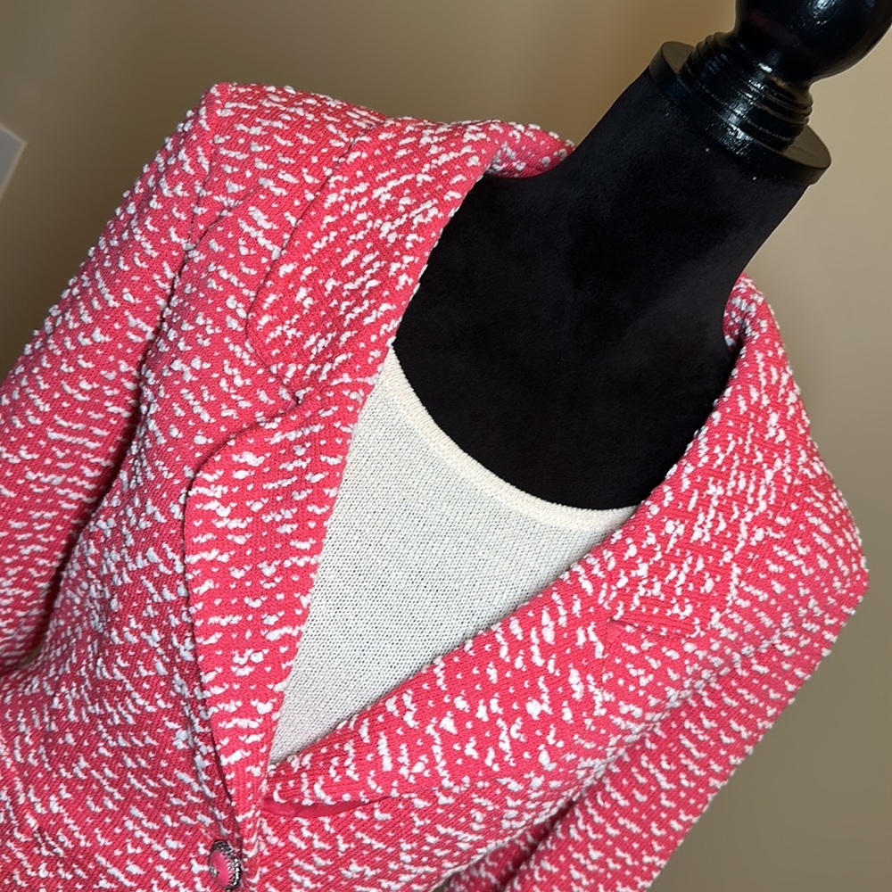 ST JOHN Boucle tweed knit blazer - Picture 2 of 6